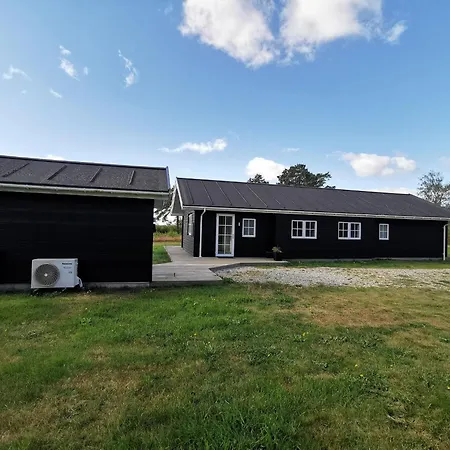 Modern With Partial Sea Views In Ls, Denmark Holiday home Laeso